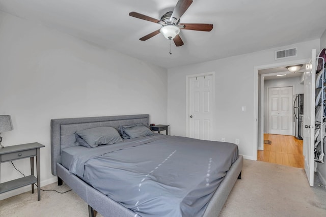 bedroom featuring ceiling fan