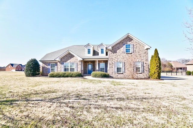 view of front of house featuring a front yard