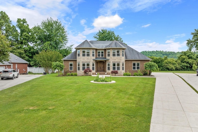 view of front of house with a front yard