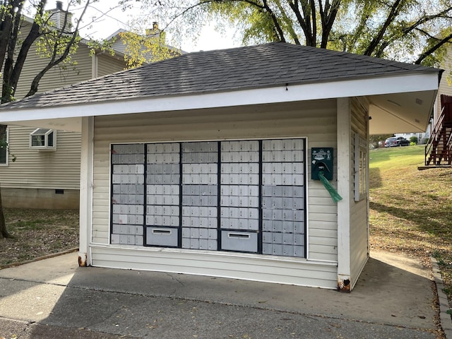 view of property's community featuring a mail area