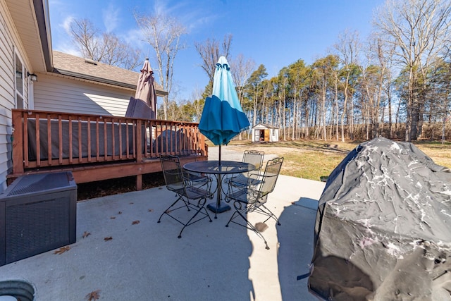 view of patio / terrace with a wooden deck