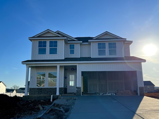 view of front of house featuring a garage