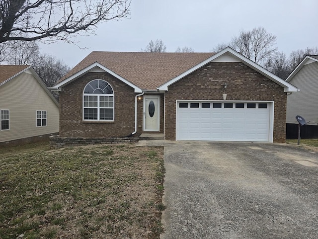 view of front facade featuring a garage