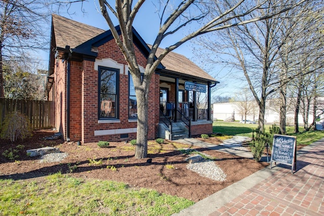 view of front of house featuring a porch