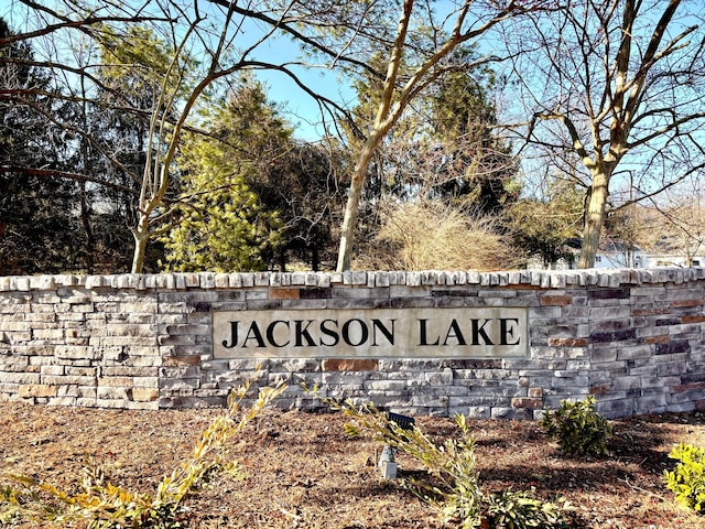 Listing photo 2 for 106 Jackson Lake Dr, Franklin TN 37069