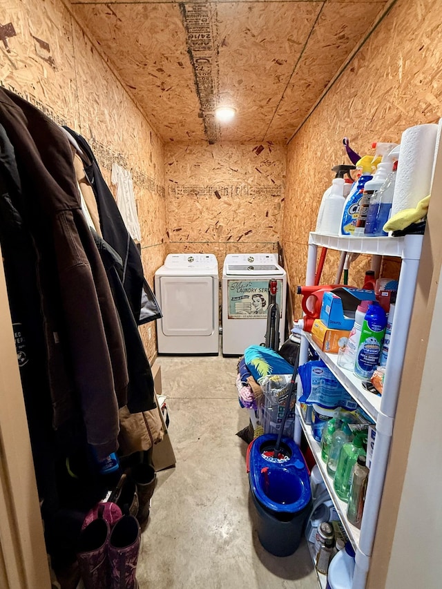 laundry room with laundry area and washer and dryer