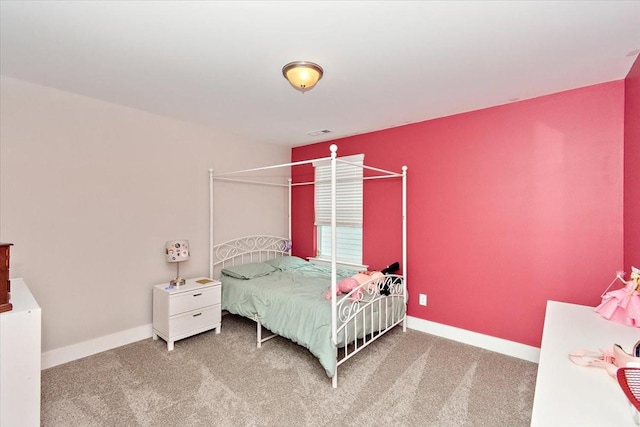 bedroom featuring carpet floors