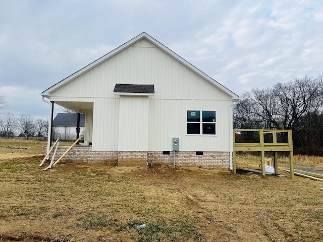 view of side of home