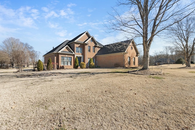 view of front of house with a front yard