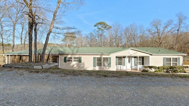 view of front of house featuring a porch