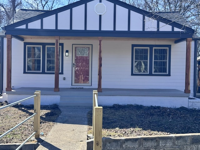 view of front of property with a porch