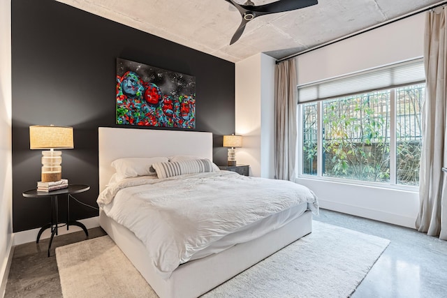 bedroom with ceiling fan