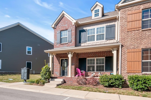 craftsman-style home featuring a porch