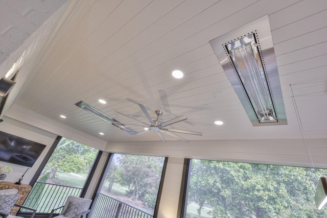 interior details with recessed lighting and ceiling fan