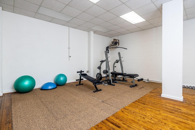 exercise area with a drop ceiling