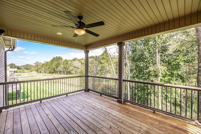 deck with ceiling fan