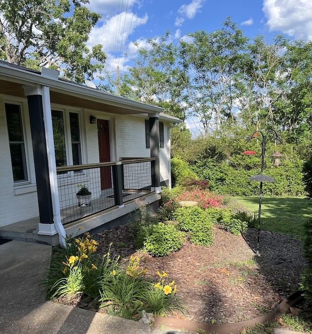 exterior space with a porch