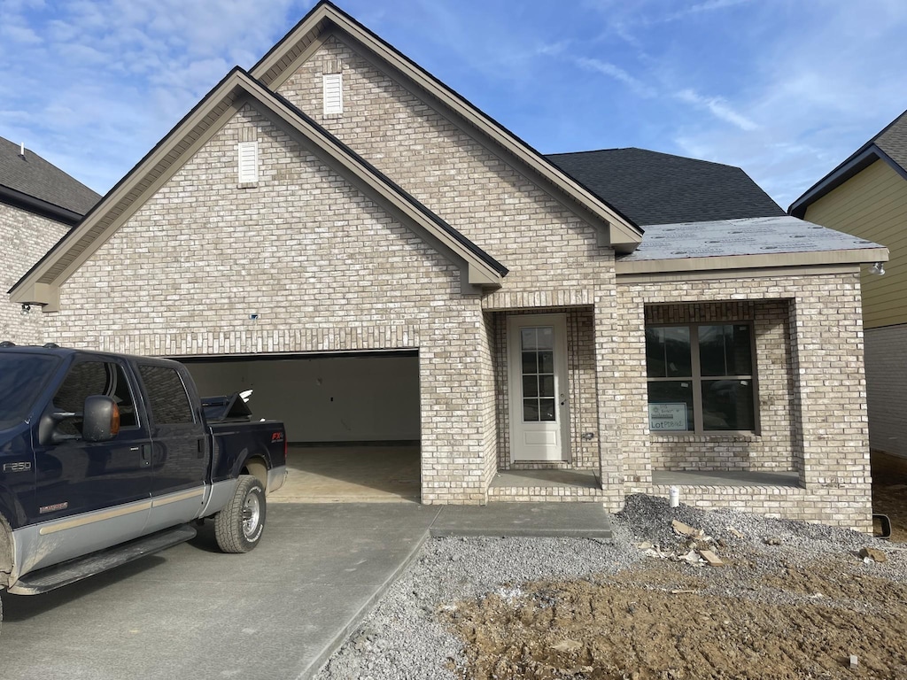 view of front facade with a garage