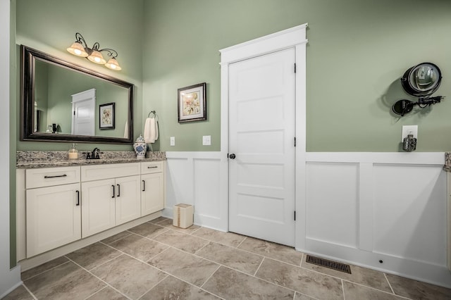 bathroom featuring vanity