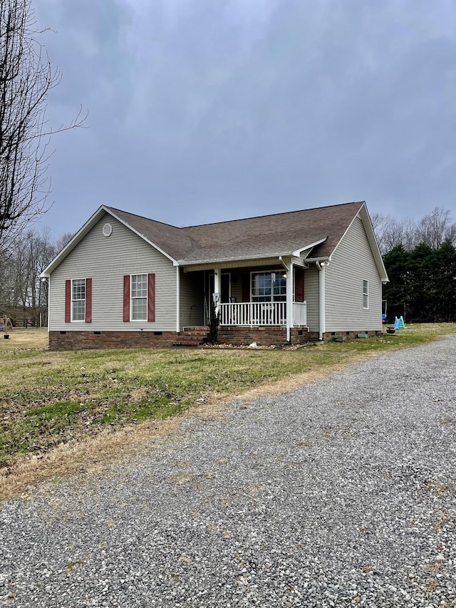 ranch-style house with a porch