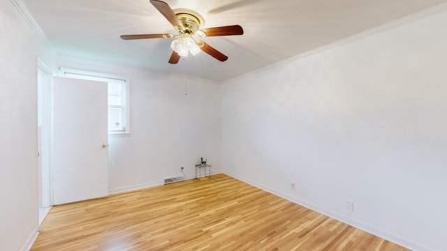 interior space featuring crown molding, light hardwood / wood-style floors, and ceiling fan