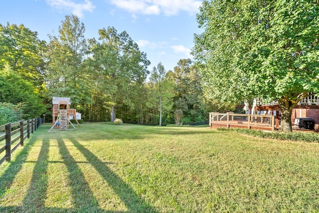 view of yard featuring a playground