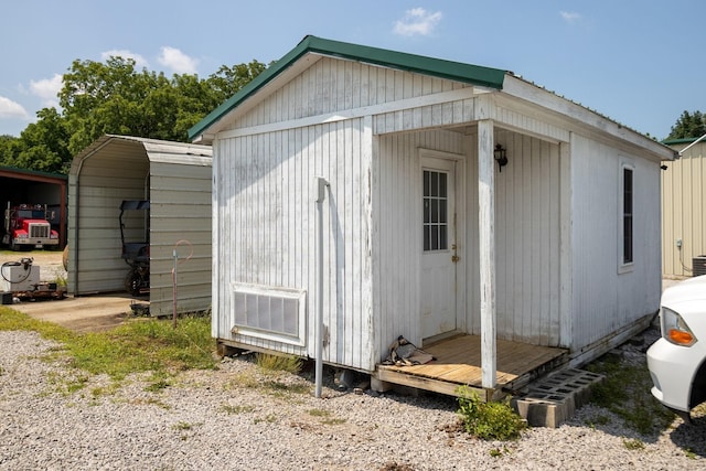 view of outbuilding