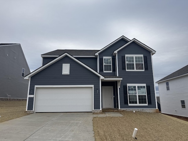 view of front property featuring a garage