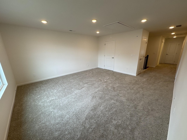 unfurnished room featuring carpet floors