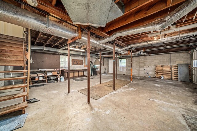 515 E 4th St, Cookeville, TN 38501 - below grade area featuring concrete block wall