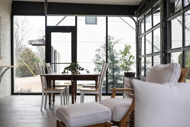 view of sunroom / solarium