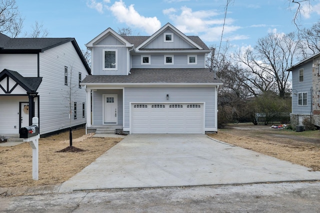 view of front facade featuring a garage