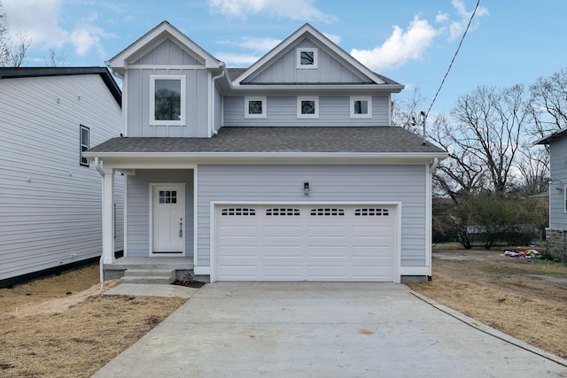 view of front facade featuring a garage