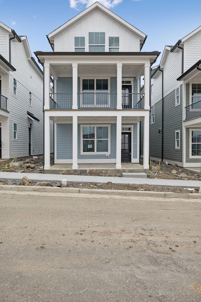 view of front of house with covered porch