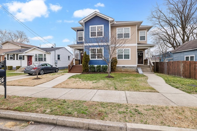 view of front of property with a front yard