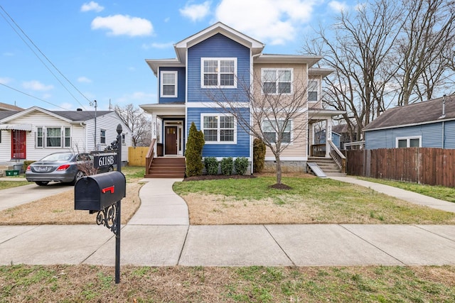 view of front of property with a front yard