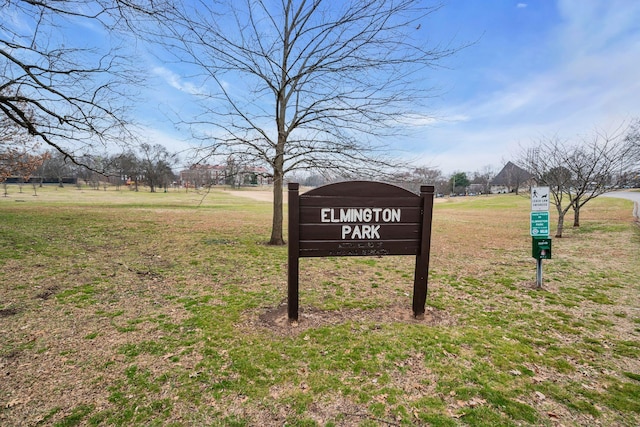 exterior space with a lawn