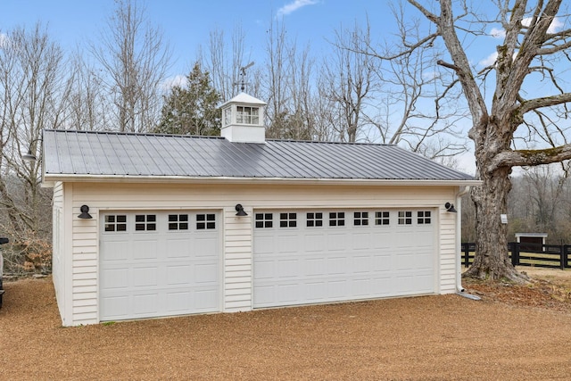 2111 Hoovers Rd, Duck River, TN 38454 - view of garage