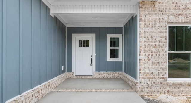 view of property entrance