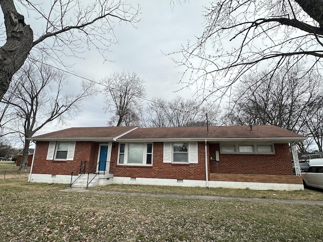 single story home with a front yard