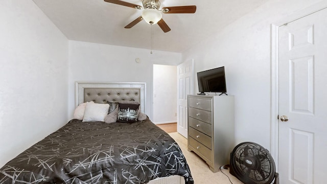 bedroom with a ceiling fan