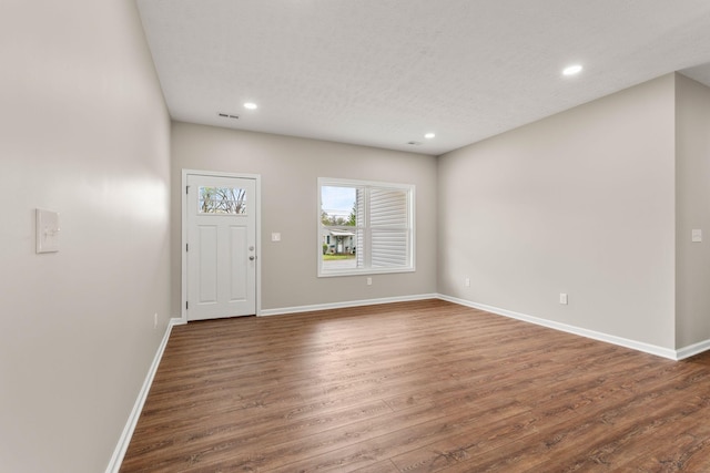 805 Shepard St S, Winchester, TN 37398 - entrance foyer with baseboards, visible vents, wood finished floors, and recessed lighting