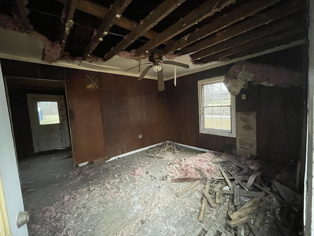 misc room featuring ceiling fan