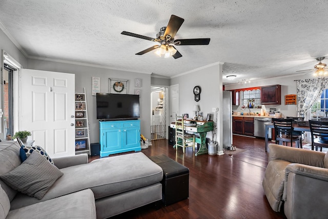 living room featuring dark wood-type flooring, ceiling fan, and a textured ceiling