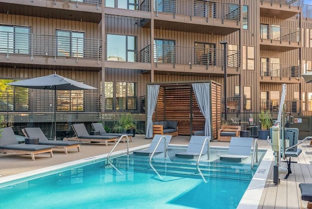 635 7th Ave S Unit 211, Nashville, TN 37203 - view of community pool