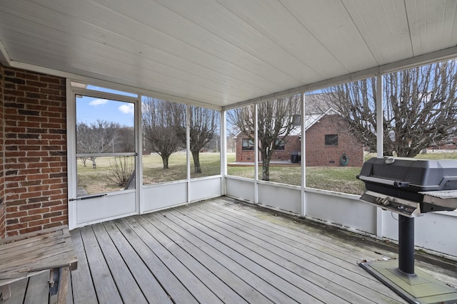 view of unfurnished sunroom