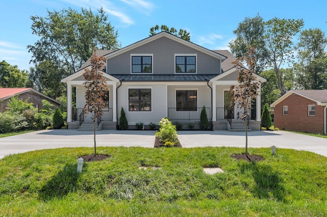 view of front of property with covered porch