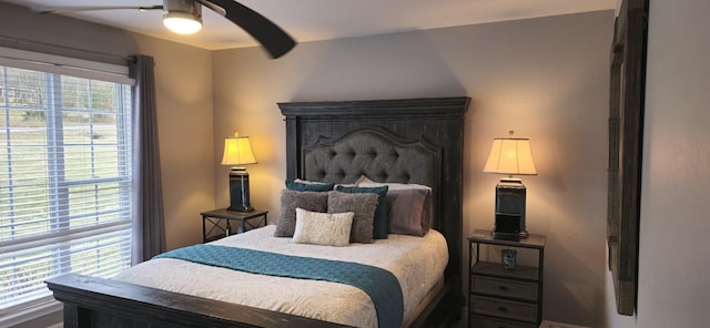 bedroom featuring ceiling fan