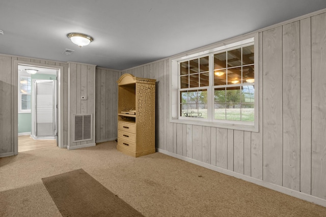 unfurnished bedroom featuring carpet floors