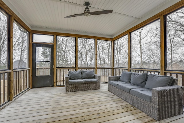 sunroom / solarium with ceiling fan